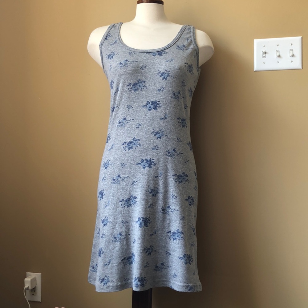 Basic Editions dress - Picture 2 of 7